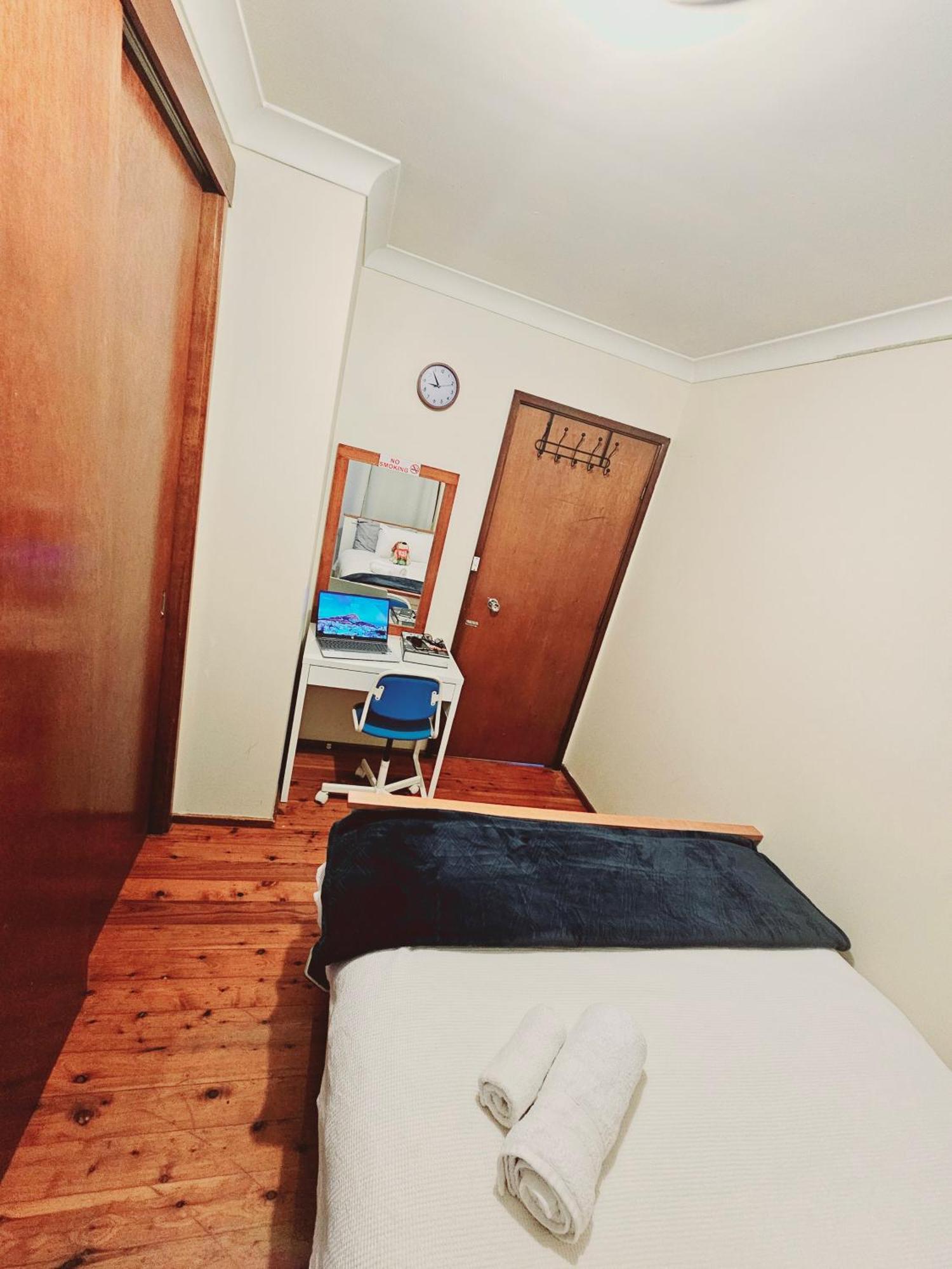 Hotel Kaban Power 7 à Doonside Extérieur photo